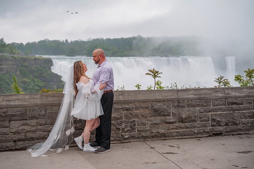 Foggy Niagara Falls elopement