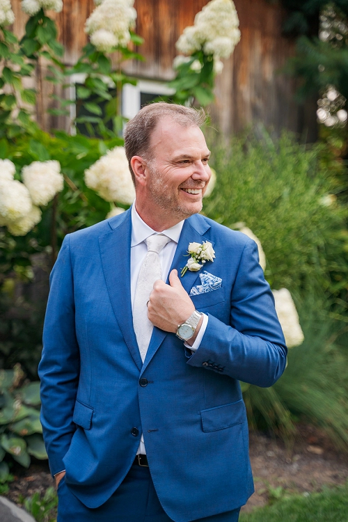  portrait of groom