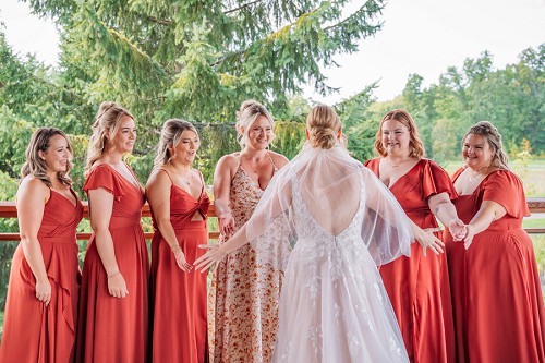 bridesmaids reaction to seeing bride for first time