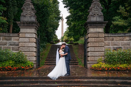 bride and groom at queenston heights