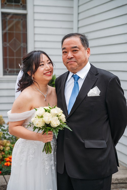 bride and dad