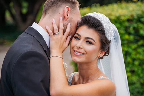  white oaks wedding bride and groom