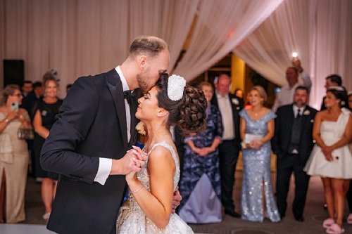  white oaks wedding reception first dance